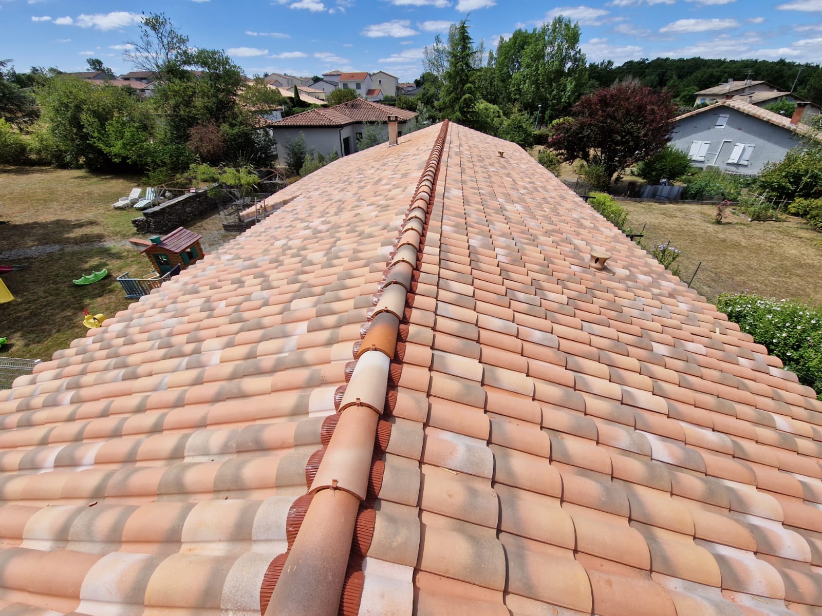 Rénovation complète d’une toiture en tuiles